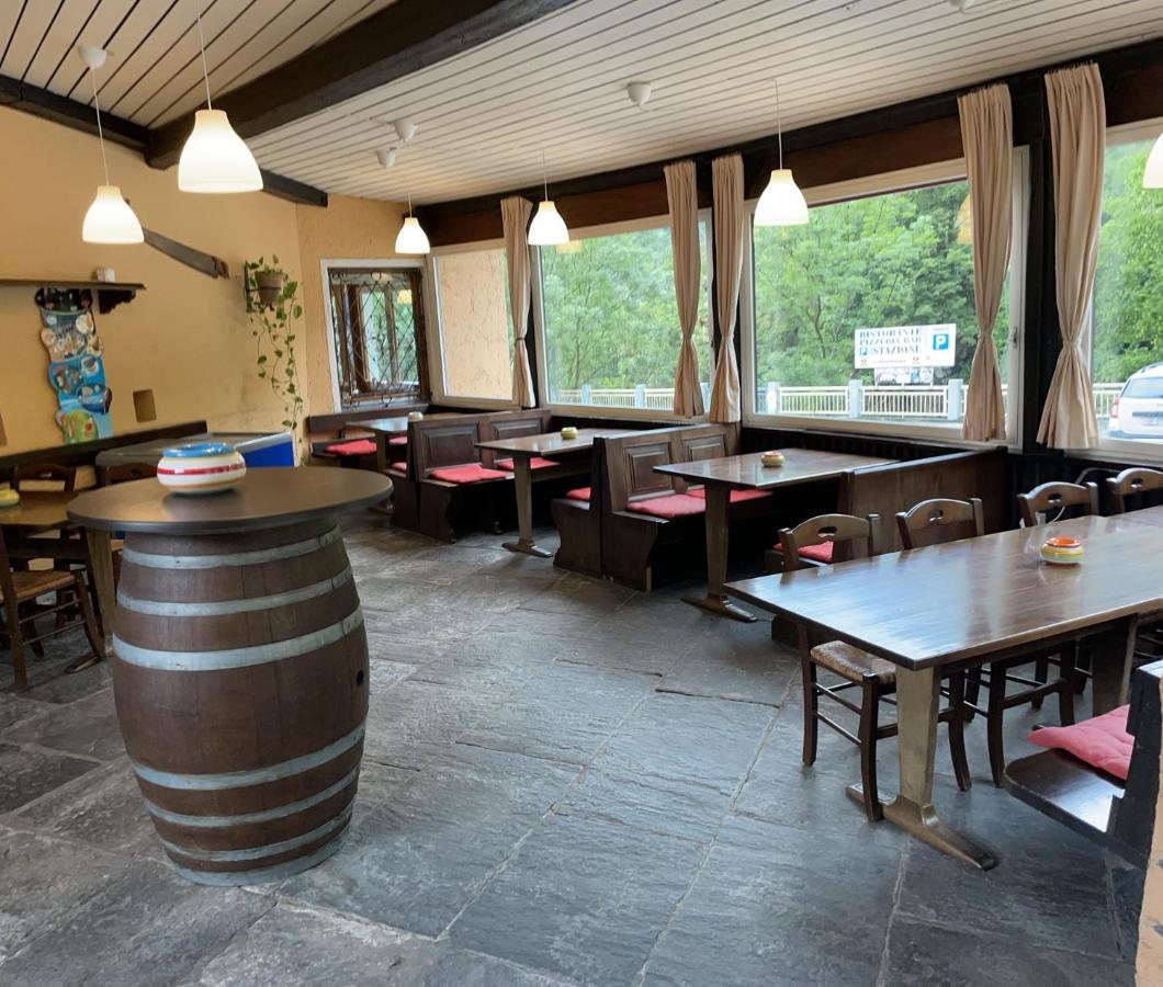 Ristorante Della Stazione Hotel Tegna Buitenkant foto