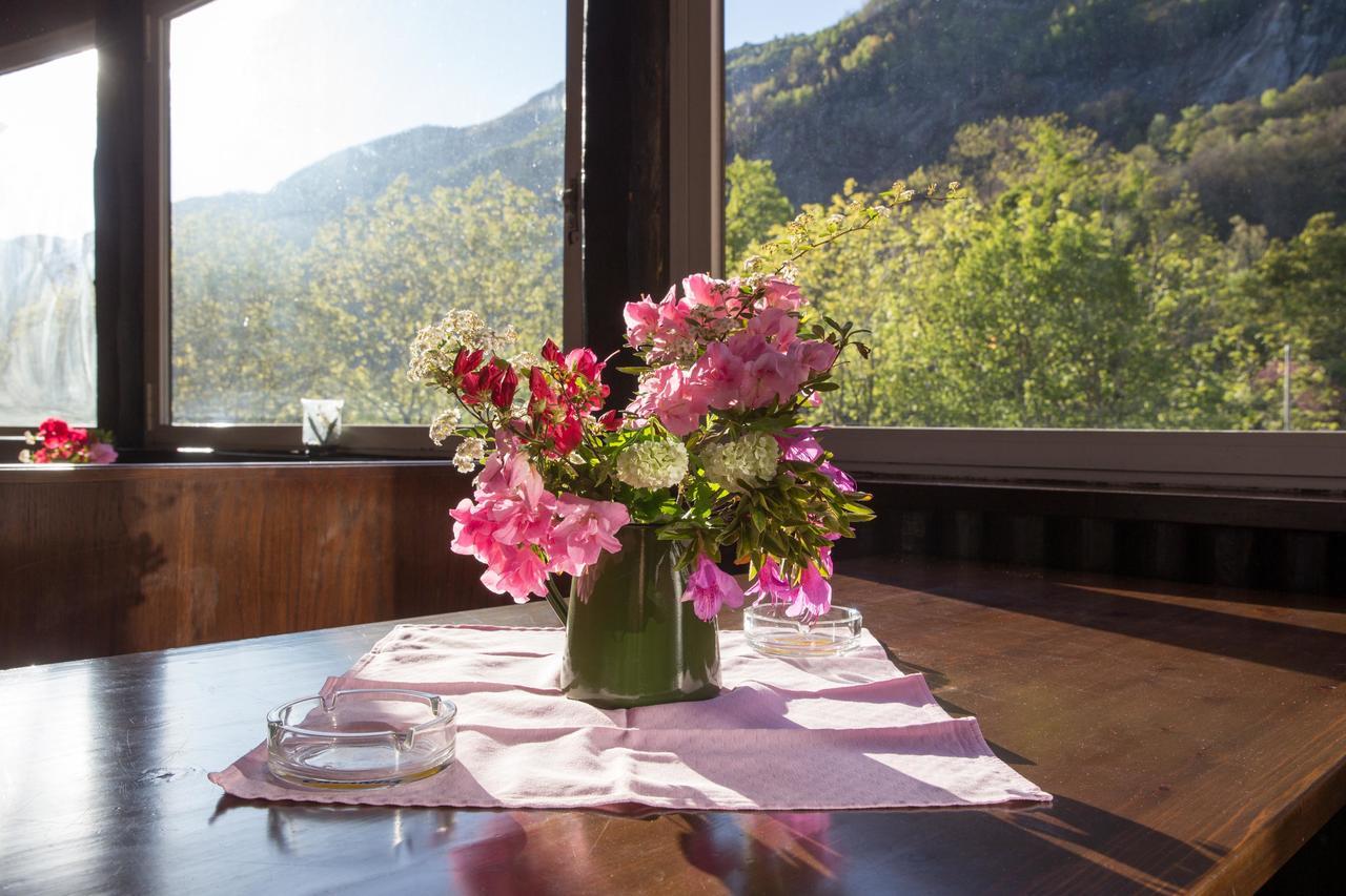 Ristorante Della Stazione Hotel Tegna Buitenkant foto