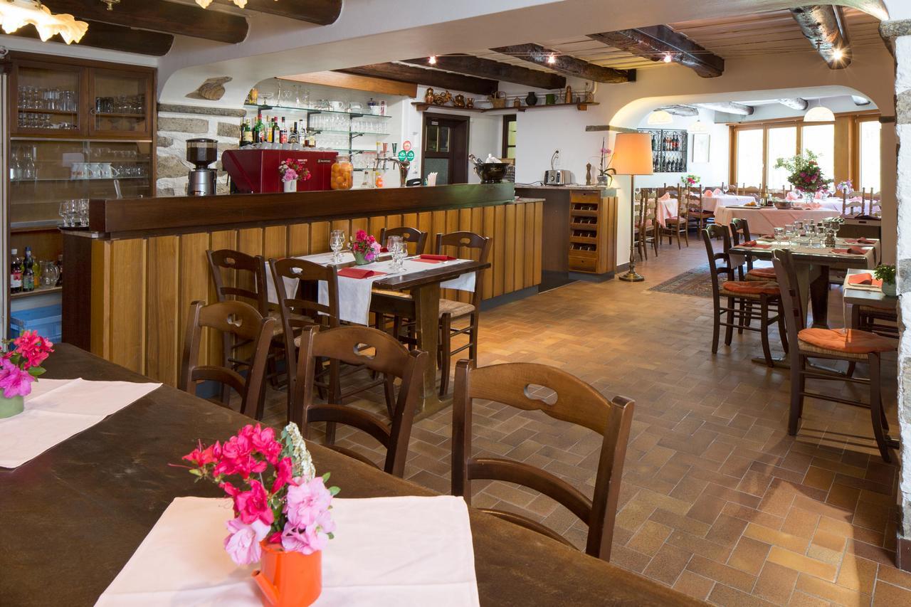 Ristorante Della Stazione Hotel Tegna Buitenkant foto